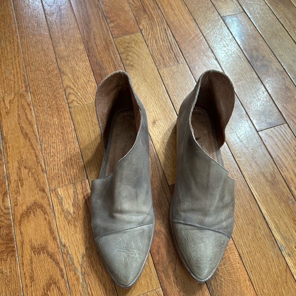 Free people royal flats
